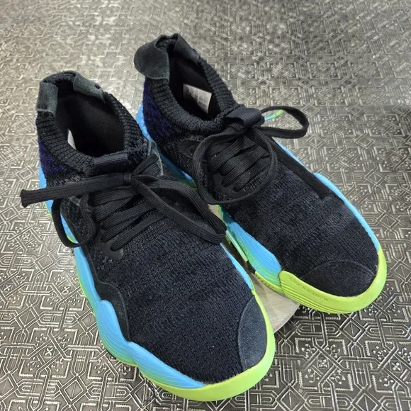 🐢 Men’s Adidas Trae Young 2 Trae-TL Solar Green Basketball Shoes Size 4
