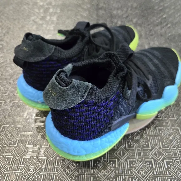 🐢 Men’s Adidas Trae Young 2 Trae-TL Solar Green Basketball Shoes Size 4
