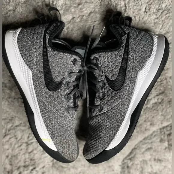 🏀 Nike LeBron Witness 3 Dark Grey AO4433-002 Mens Shoes size 8.5