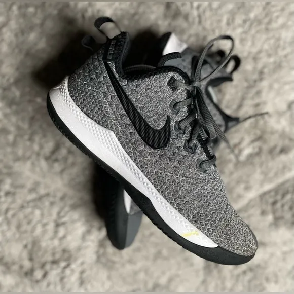 🏀 Nike LeBron Witness 3 Dark Grey AO4433-002 Mens Shoes size 8.5