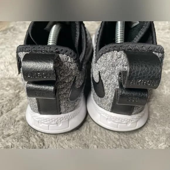 🏀 Nike LeBron Witness 3 Dark Grey AO4433-002 Mens Shoes size 8.5