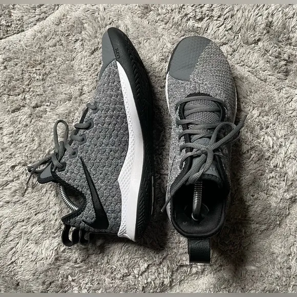 🏀 Nike LeBron Witness 3 Dark Grey AO4433-002 Mens Shoes size 8.5