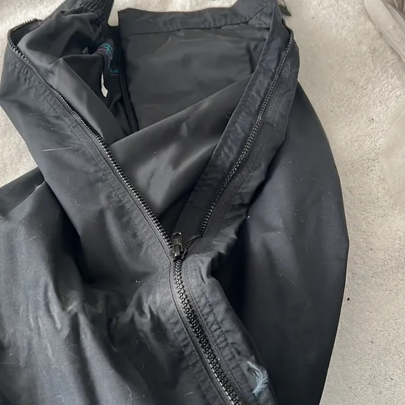 ⭐️ Raewiks lightweight waterproof ski pants rare Vintage black zip legs S