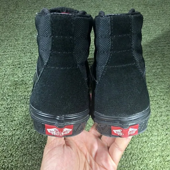 ￼ VANS x MARVEL Black Panther SK8-Hi Classic Skate Shoes-Mens Size 6 W 7.5