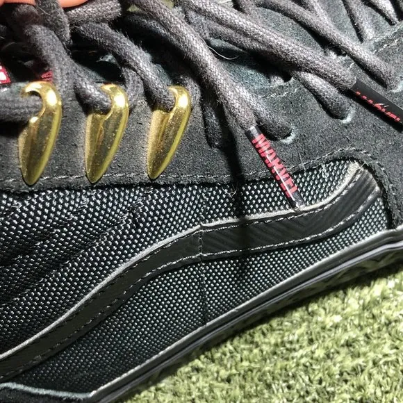 ￼ VANS x MARVEL Black Panther SK8-Hi Classic Skate Shoes-Mens Size 6 W 7.5