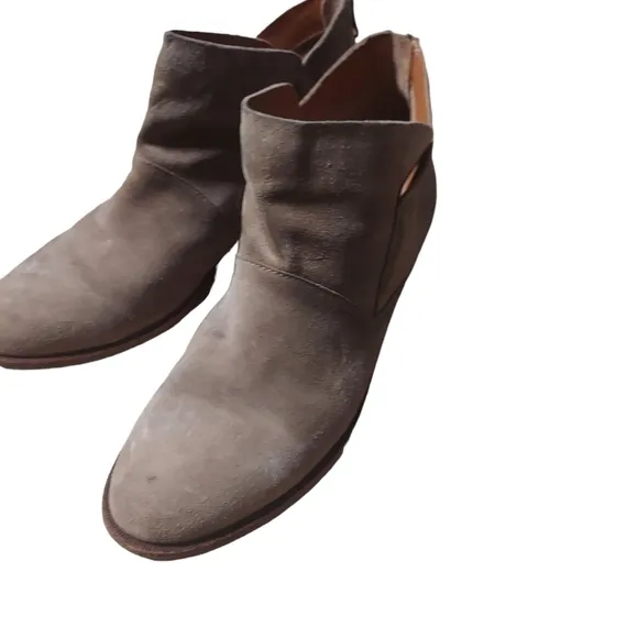 10 Kork-Ease tan suede booties