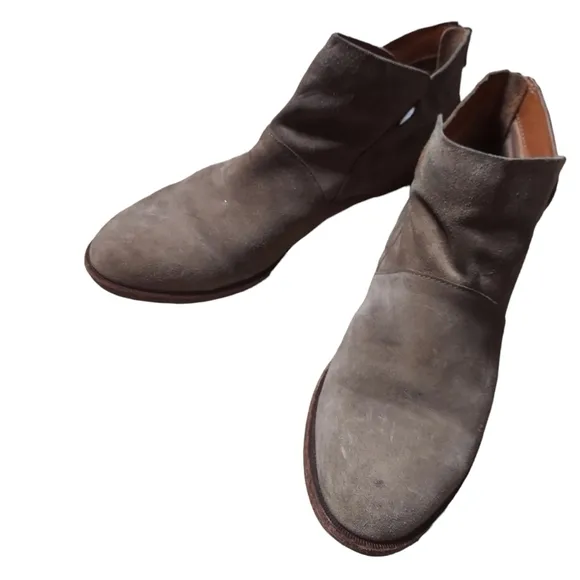 10 Kork-Ease tan suede booties