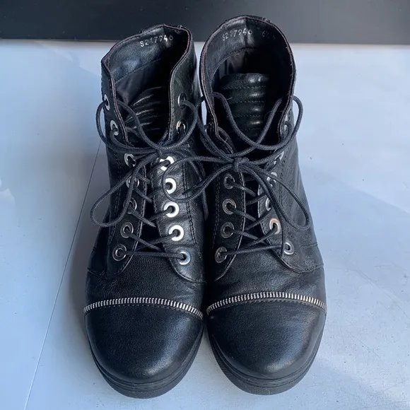 371‎ Stuart Weitzman Zipit Shoes Women High Top Black Leather Sneakers Women 6.5