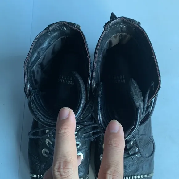 371‎ Stuart Weitzman Zipit Shoes Women High Top Black Leather Sneakers Women 6.5