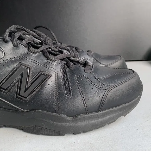 375 New Balance Slip Resistant Black Leather Shoes Men’s Size 10.5‎