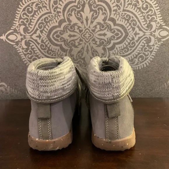 7 Chaco Barbary Waterproof Boots