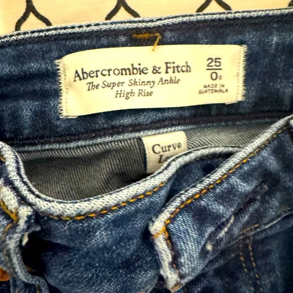 Abercrombie &amp; Fitch High Rise Super Skinny Ankle Jean