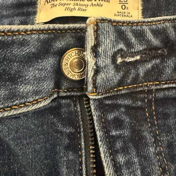 Abercrombie &amp; Fitch High Rise Super Skinny Ankle Jean