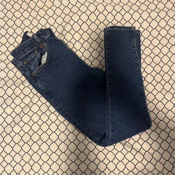 Abercrombie &amp; Fitch High Rise Super Skinny Ankle Jean