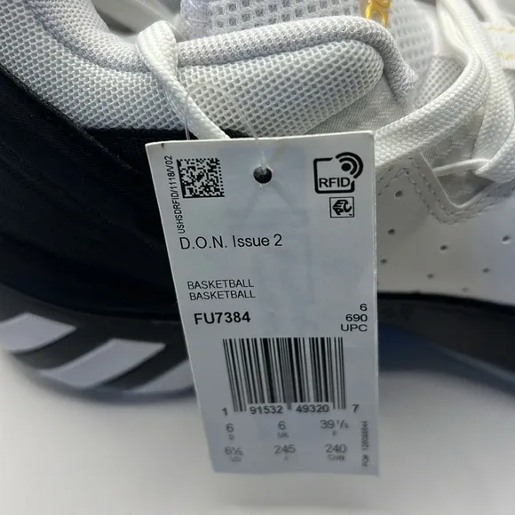 Adidas Basketball Shoes size 6.5 NIB