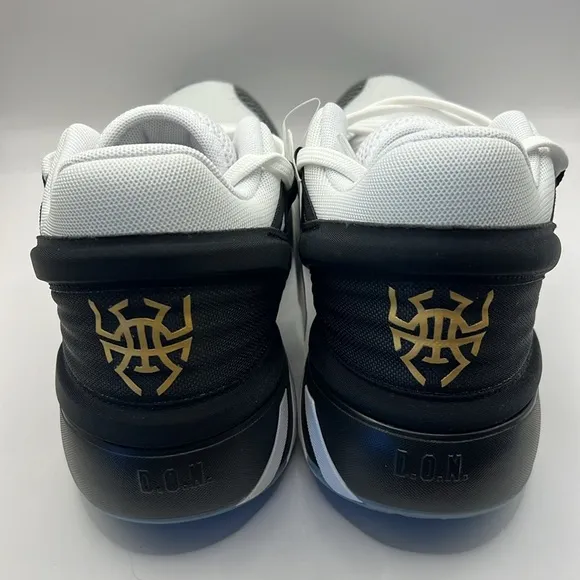 Adidas Basketball Shoes size 6.5 NIB
