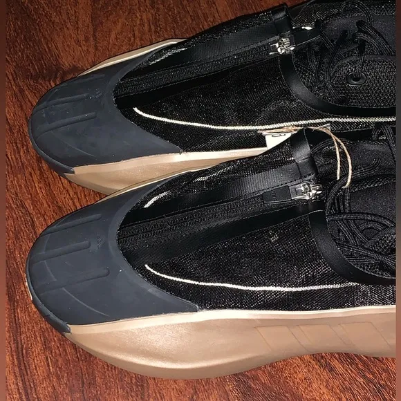 Adidas Crazy infinity size 10.5