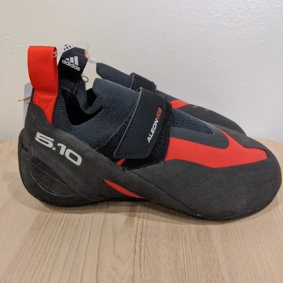Adidas Five Ten 5.10 Aleon Climbing Shoes Black Red BC0861 Men's Size 10.5