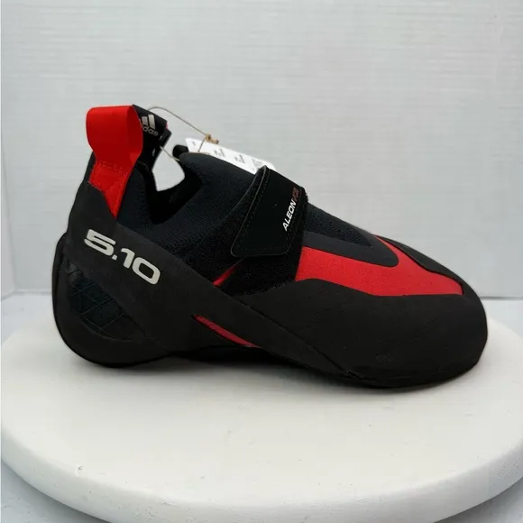 ADIDAS Five Ten Aleon Climbing Shoes Mens Black Red BC0861 Size 10.5 NEW Stealth