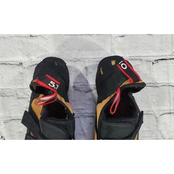adidas Five Ten Anasazi VCS Climbing Shoes MENS SIZE 4