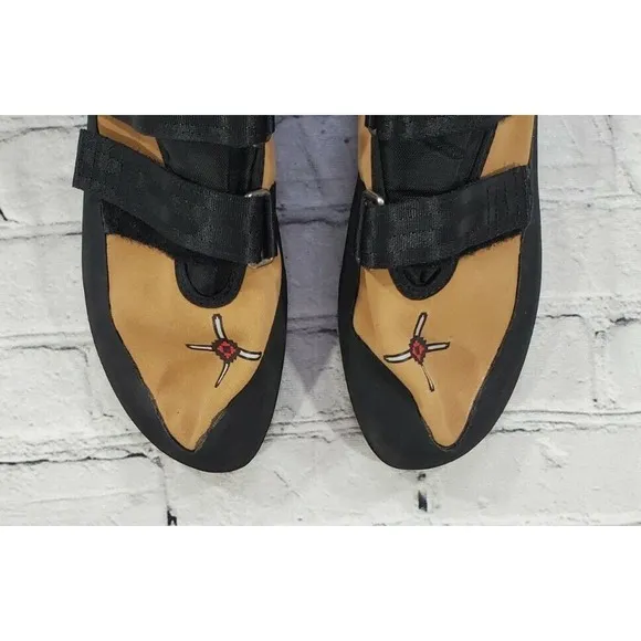 adidas Five Ten Anasazi VCS Climbing Shoes MENS SIZE 4