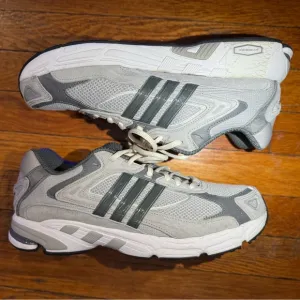 adidas Response CL