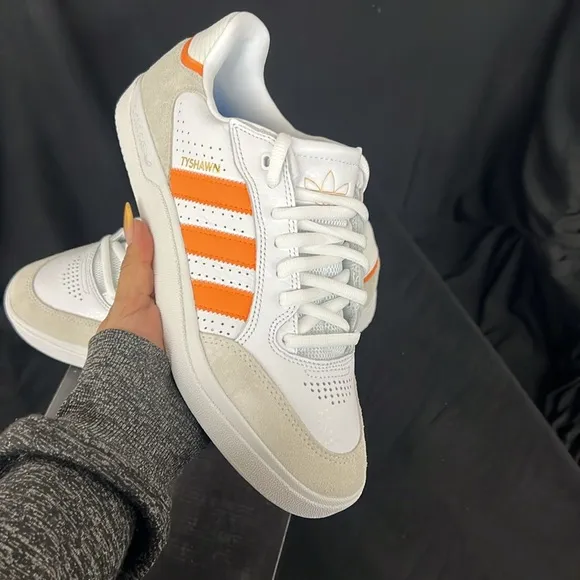 Adidas TYSHAWN SHOES