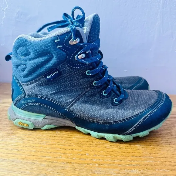 AHNU SUGARPINE II WATERPROOF INSIGNIA BLUE BOOTS - WOMEN'S 7.5