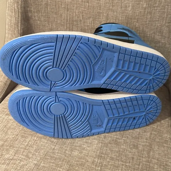 AIR JORDAN 1 MID GS UNIVERSITY BLUE BLACK DQ8423-401 SNEAKER SHOES size 10