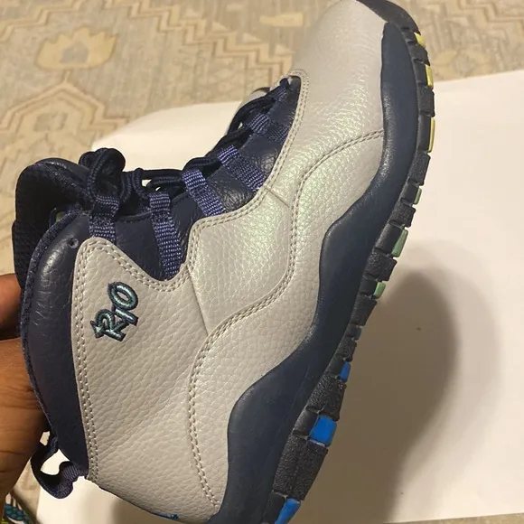AIR JORDAN 23  RIO BOYS HIGH TOP SNEAKERS SIZE 5.5Y