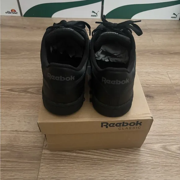 Almost Brand New Reebok Classics Club C85 Men’s Black shoes in the box 11.5