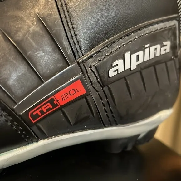 Alpina Nordic Cross Country Ski Boots TR 20 L, Women’s size 7 Black
