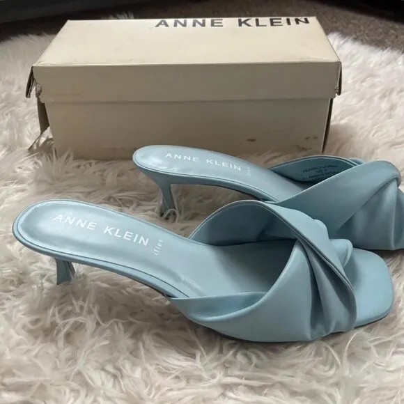 Anne Klein Lauraly Kitten Heels