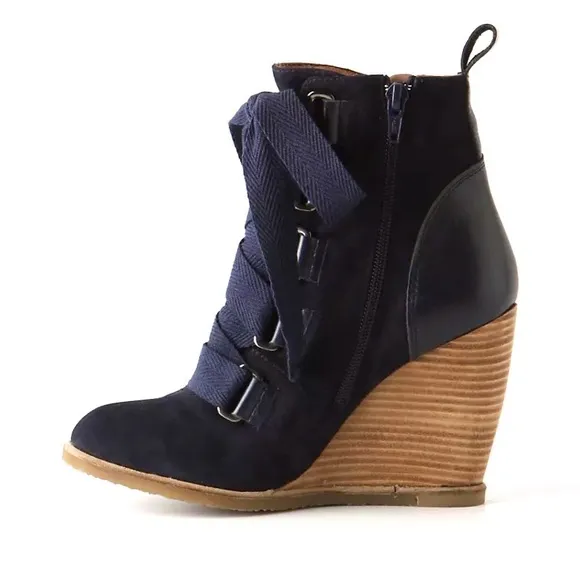 Anthropologie Ski-Slope Wedge By Lucky Penny