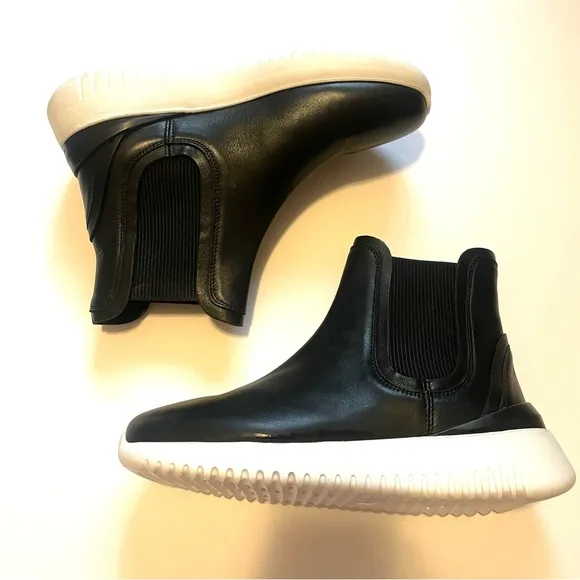 Aquatalia Cristiana Leather Chelsea Boots Waterproof Size 7 Black