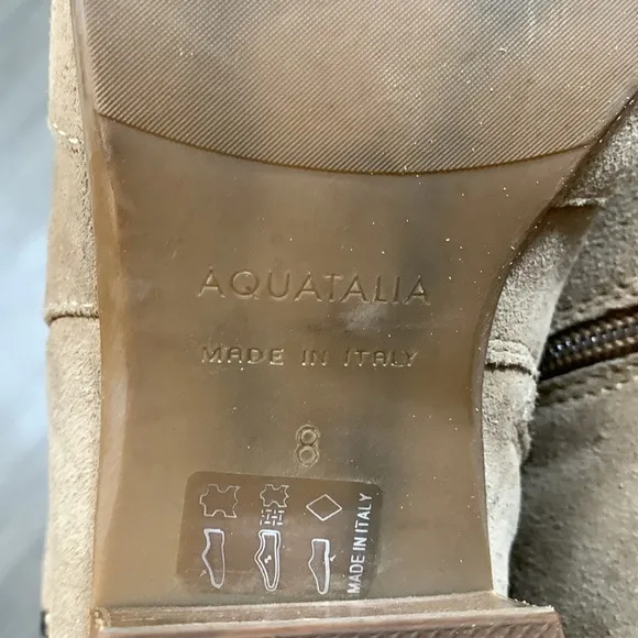 Aquatalia “Fiamma” Waterproof Taupe Suede Ankle Boots size 8 Made in Italy