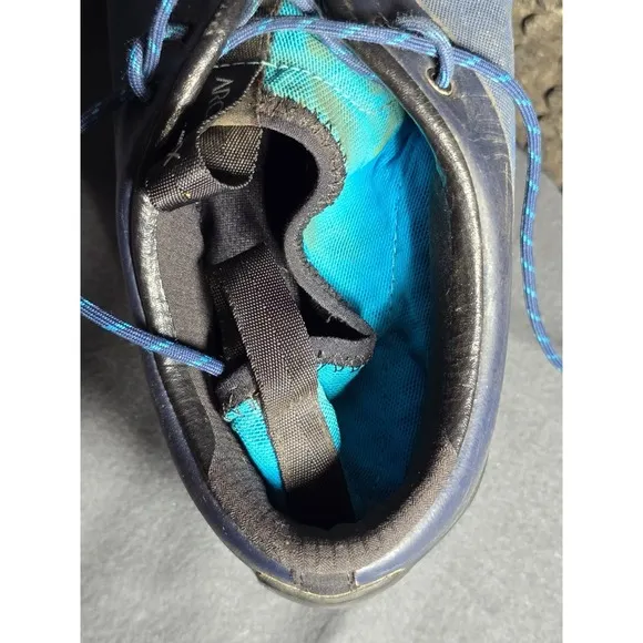 Arc'teryx Acrux2 FL GTX Aproach Shoes Men's Size US 12 Black/blue Climbing