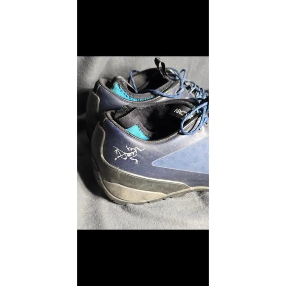 Arc'teryx Acrux2 FL GTX Aproach Shoes Men's Size US 12 Black/blue Climbing