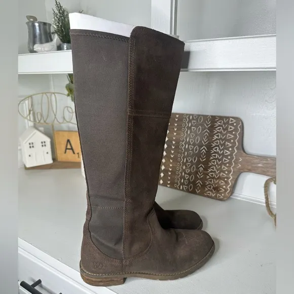 Ariat Boots Women’s Sutton H2O Chocolate Brown Suede Tall Western Riding Size 8B