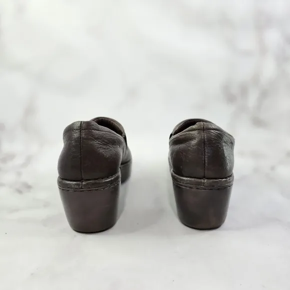 Ariat Clogs Womens 9.5 Brown Shoes Leather Slip On Floral Stitching Flower Gem