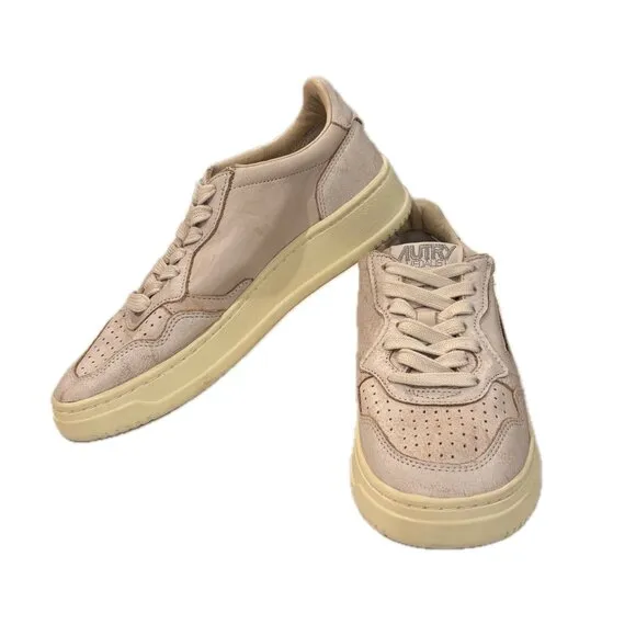 Autry Medalist Low-Top Leather Sneakers Women NEW