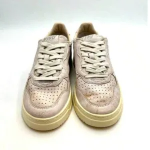 Autry Medalist Low-Top Leather Sneakers Women NEW