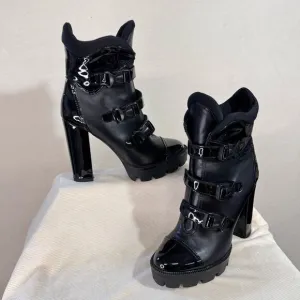 Azalea Wang Womens High Heel Platform Fashion Ski Boots Lying Black Size 10 NWOT