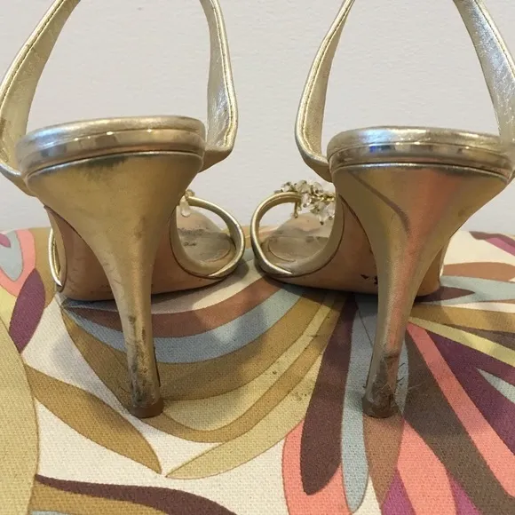 BADGLEY MISCHKA GOLD HIGH HEEL SANDALS SIZE 36.5