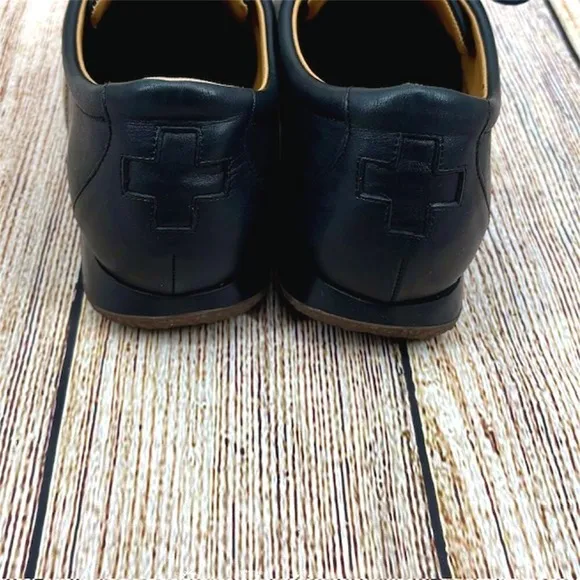 Bally Free Women's 5.5 Black Leather Trainer Stripe Low Top Sneakers