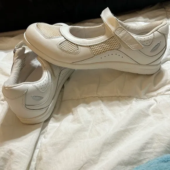 Barefoot Freedom Delite Slip On Shoes