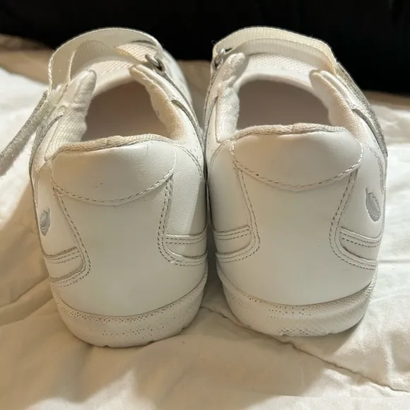 Barefoot Freedom Delite Slip On Shoes