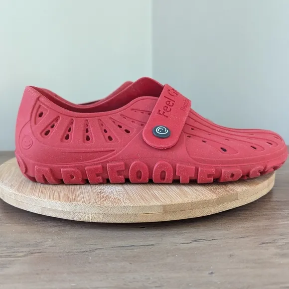 Barefooters Feel Great Shoes with Oooaaah Inserts in Sedona Red