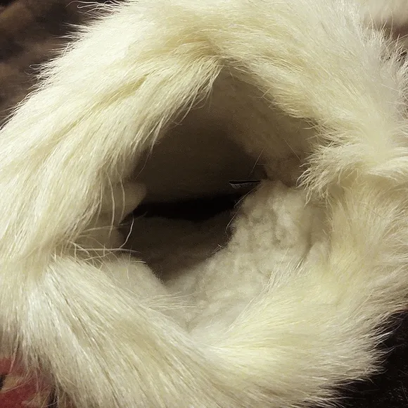 BearPaw KOLA II Ski Boots Sz 7 Real Fur Sheepskin Calf Goat Skin Wool White Snow