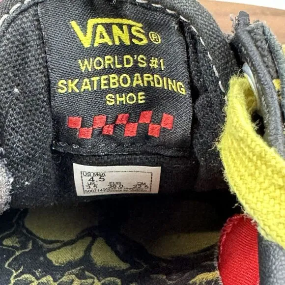 Big Kids Boys Vans X Old Skool SpongeBob Gigliotti Skate Sneakers Shoes Size 4.5